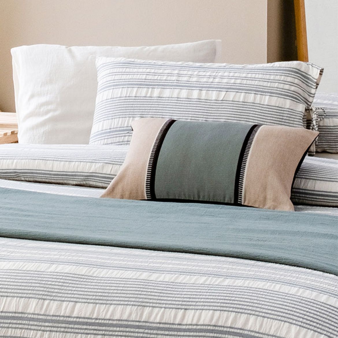 NOVA KIRLENT BEJ resmi