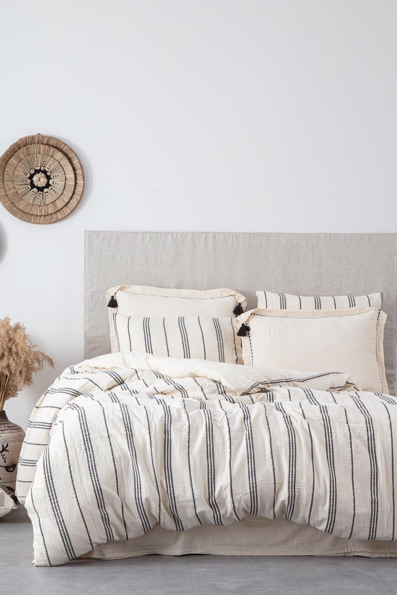 İZGİ NEVRESİM TAKIMI GRİ resmi