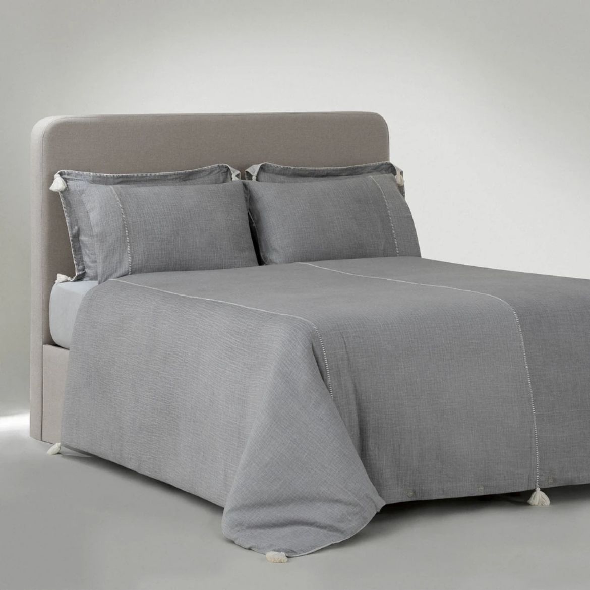 DOĞA NEVRESİM TAKIMI GRİ resmi